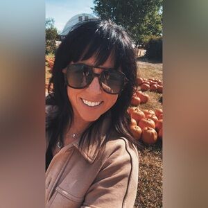 Meet your Posher, Darlene